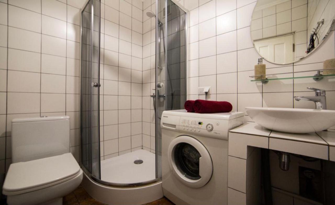 Vidfort Вірменська Lviv Bagian luar foto
